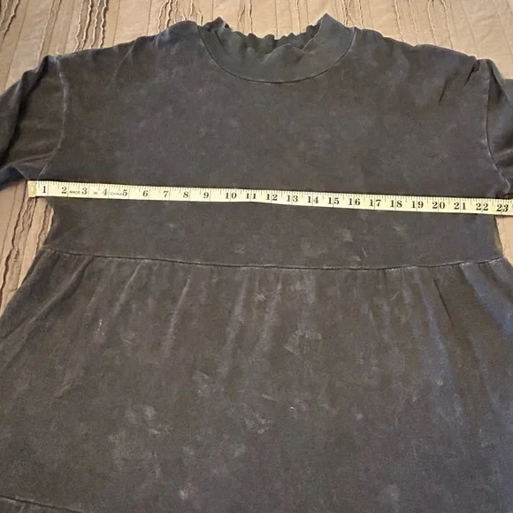 Dress - Picture 6 of 8